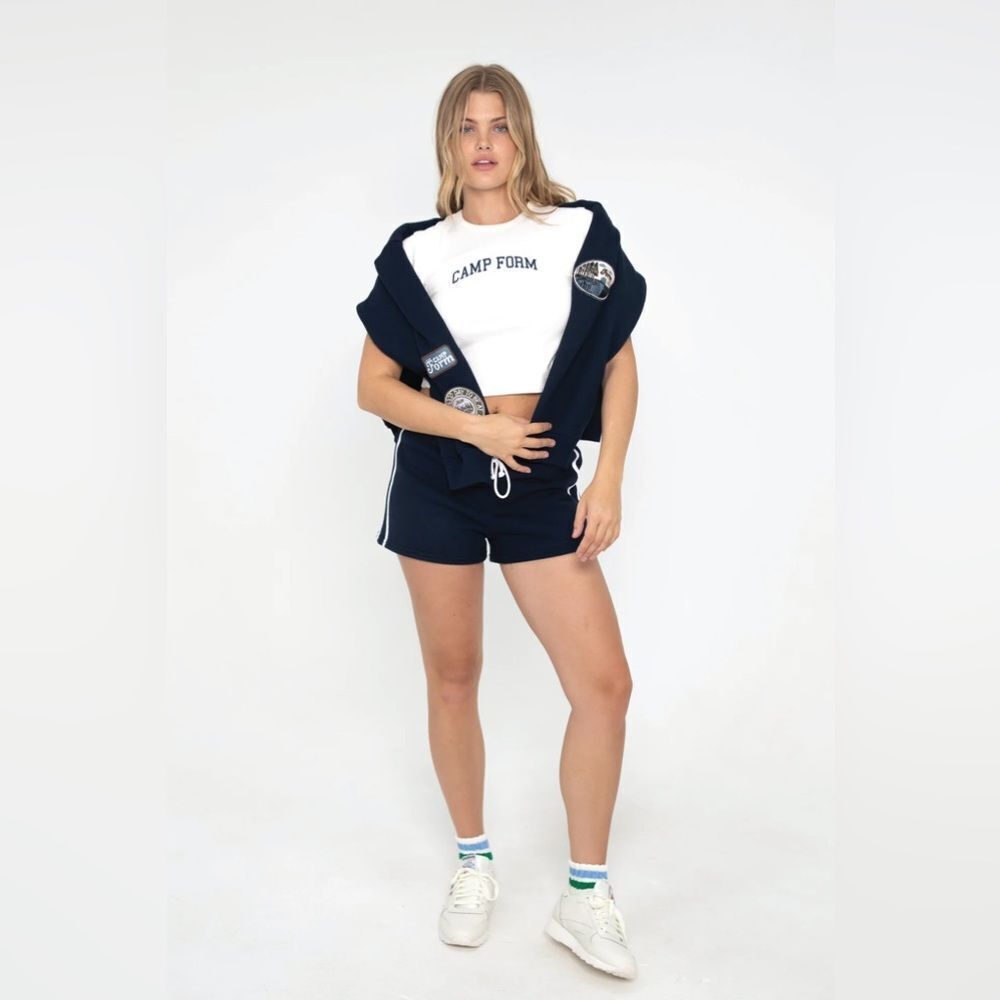 FORM Camp Crewneck - Picture 4 of 6